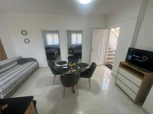 Aparrtment with rooftop terrace with sea view