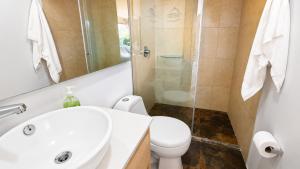 Laureles City Retreat, Cold AC