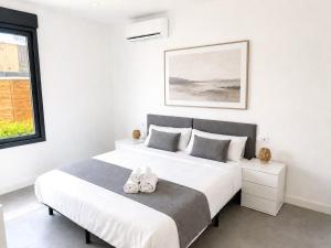 Casa con piscina y terraza junto Hotel Bali