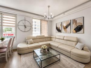 Apartment in Cevahir sky city 1 floor