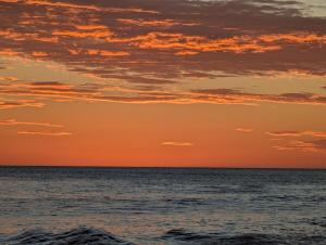 Quiet Beach House, 3-Min Walk to Ocean with AC & Parking