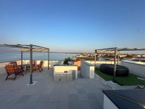 Aparrtment with rooftop terrace with sea view