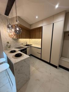 Varoshi Apartment
