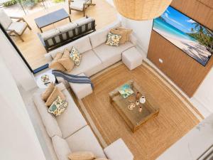 Opulent Villa - Oceanfront Com Sosua Ocean Village