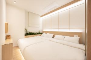 Oversized Jacuzzi Private House for 10 - 3 min to Busan Station - Free Luggage Storage