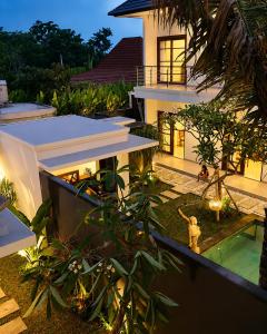 Puri Warung Guest House with Pool in Canggu