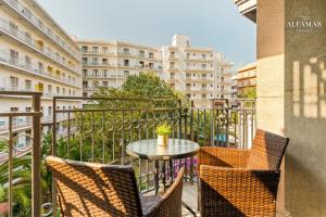 Zen Suite - Modern Apartment with Parking & Swimming Pool
