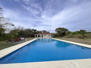 Casa Tamarindo Naturaleza y piscina
