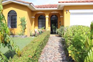 Casa Tamarindo Naturaleza y piscina