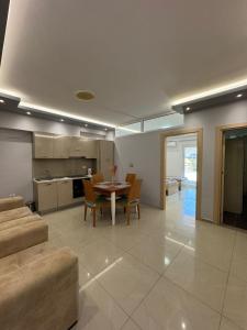 Fluida Beachside Apartment 26