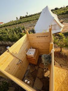 Mezi Vinicemi Glamp