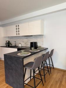 Sauna, Free parking, Home in the heart of Kuressaare