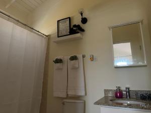 Paradise Harbour Tropical Luxury Retreat Fully AC