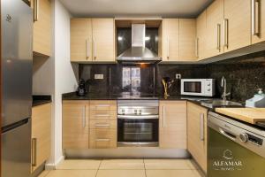 Ikigai Suite - 6p Modern Apartment with Parking & Swimming Pool