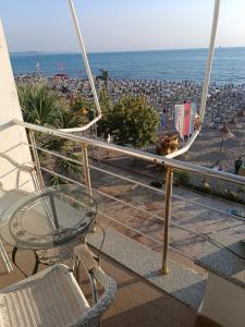 Sea Breeze Apartment