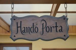 Handó Porta