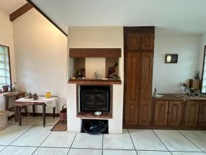 Family-Friendly Villa with a Large Garden near Paris Orly