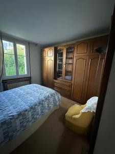 Family-Friendly Villa with a Large Garden near Paris Orly