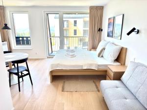 Monte Vista Apartment - Private Indoor Parking