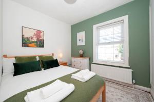 Charming Cottage 15 minutes to central London - Pass the Keys