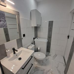 Noclegi Piastów 25