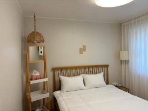 Stay Login Stay near Hongdae, Gwanghwamun, DMC & Sungnyemun