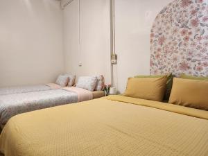 3-Story House, 2-Bedroom Near BTS and Sathorn Pier, Daisy and Roccos