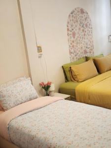 3-Story House, 2-Bedroom Near BTS and Sathorn Pier, Daisy and Roccos