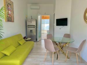 AleMi Casa Vacanza Moderna vicino al Mare