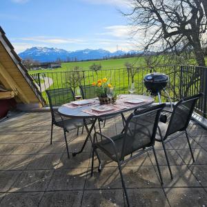 Elegant with sauna, pool and mountain view