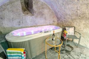 2 Bed in Tenby oc-b41402