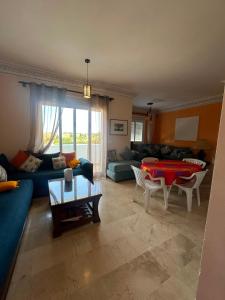 Appartement familial avec piscine dans les jardins dassilah
