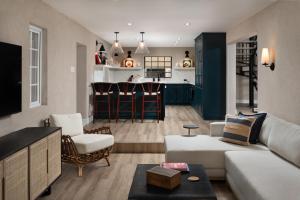 Luxe Retreat With Private Pool Near Beach - The June 3 bedroom