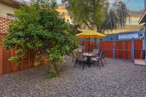 Historic Unique Getaway-Walk to 4th Ave