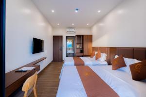 LunaB Hotel