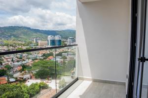 Aura 903 Luxury Suite in Torre O