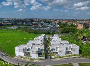 Amici - 2BR All-Season Pool Villa - Pererenan