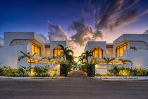 Amici - 2BR All-Season Pool Villa - Pererenan