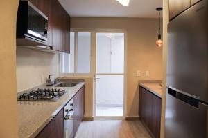 Charming Suite Pool Location AC