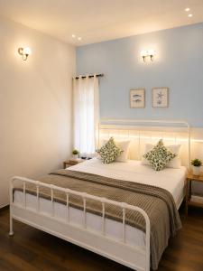 Moonshine villa