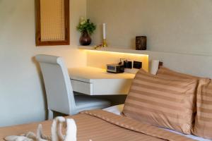 E313 Beachside Studio & everything you need