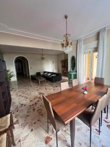 Maison Debora With Parking - Large Apartment for Friends and Families