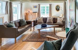 Pet Friendly Home In Humble With Wifi