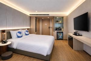 Cozy Suite Room at Nagoya Batam