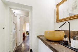 P43 Sicilian Suites