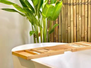 Studio in quite villa with Pool