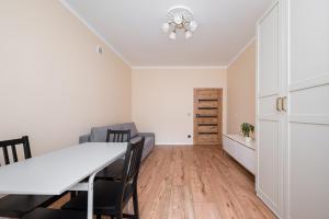 Dunajecka Harmony Apartment by BookingHost