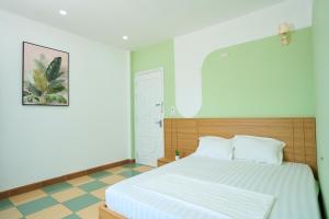 Sunny - Việt House