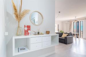 Apartment 81