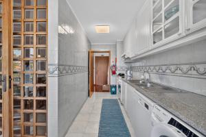 Sea Breeze Pilar